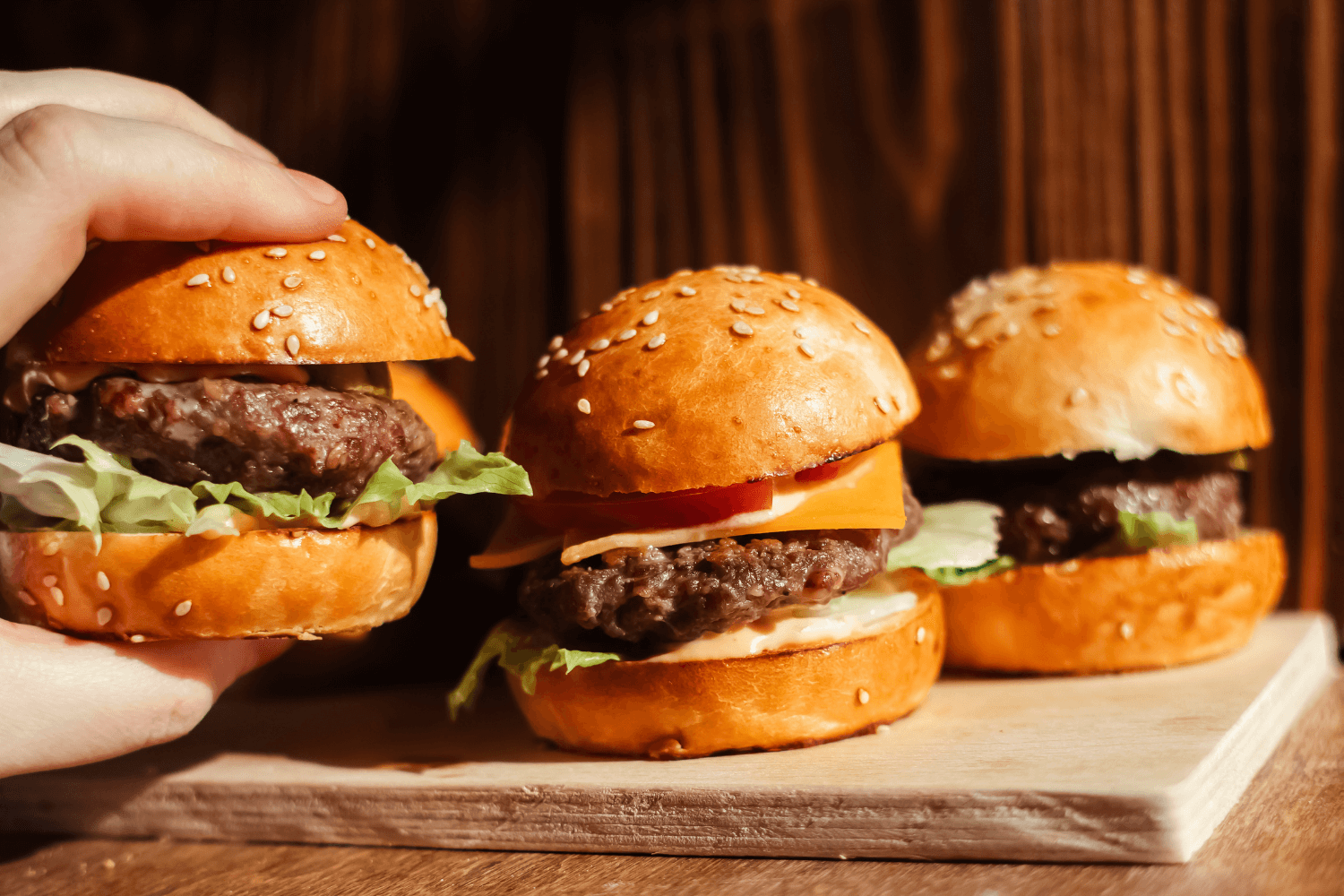 mini burgery na grilu